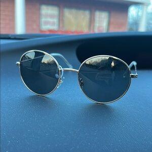 Foster Grant Round Gold Frame Sunglasses